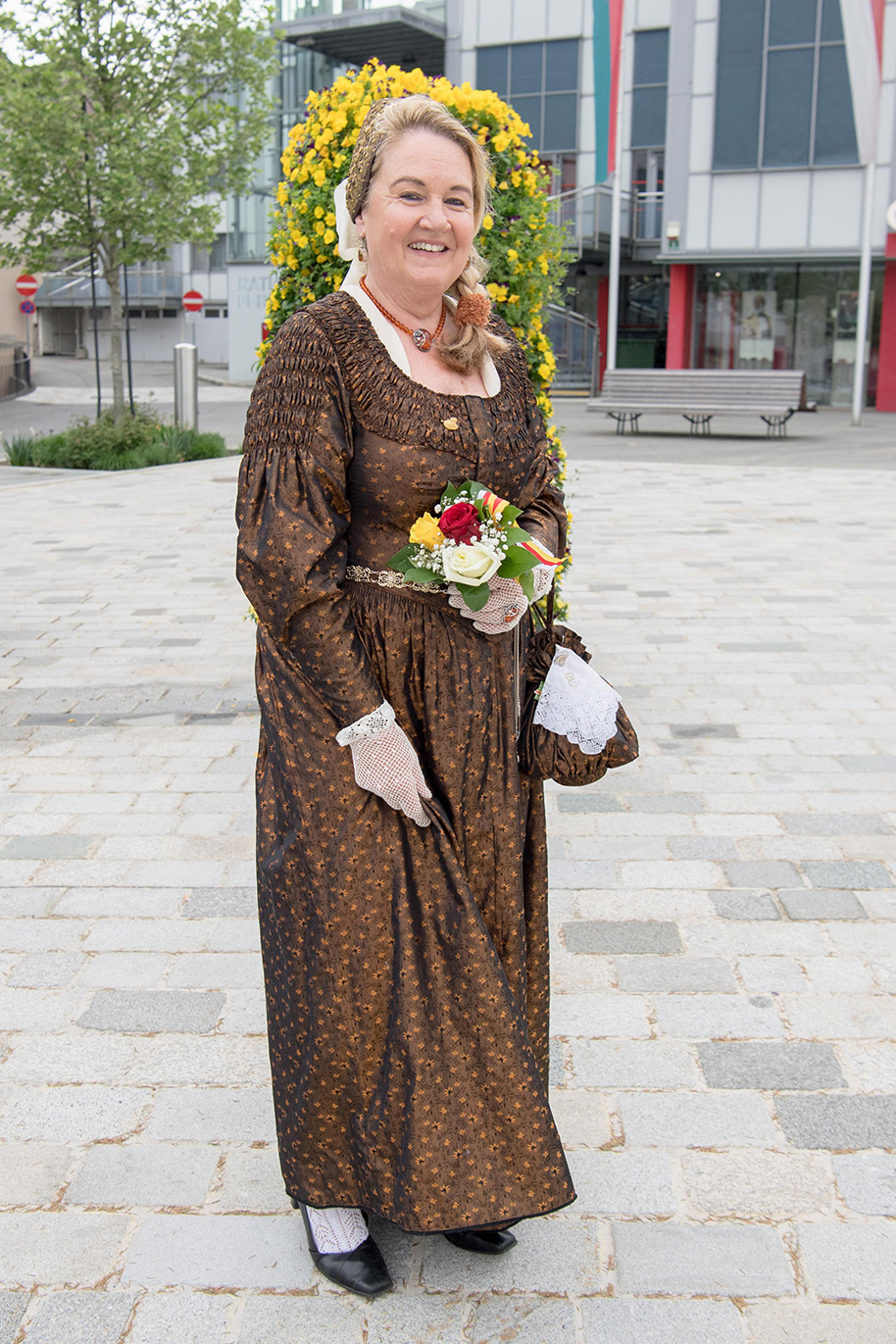 Eva-Rebernig-Ferlacher-Goldhaubenfrauen