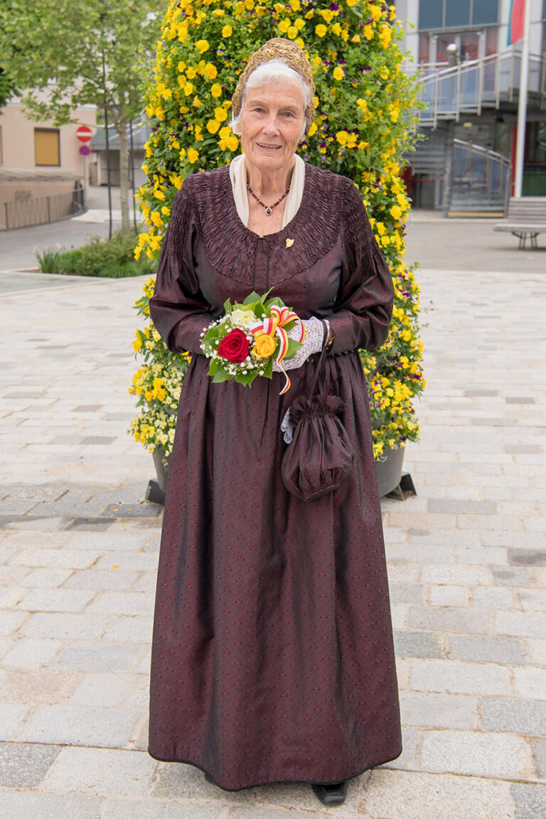 Herlindis-Rausch-Ferlacher-Goldhaubenfrauen